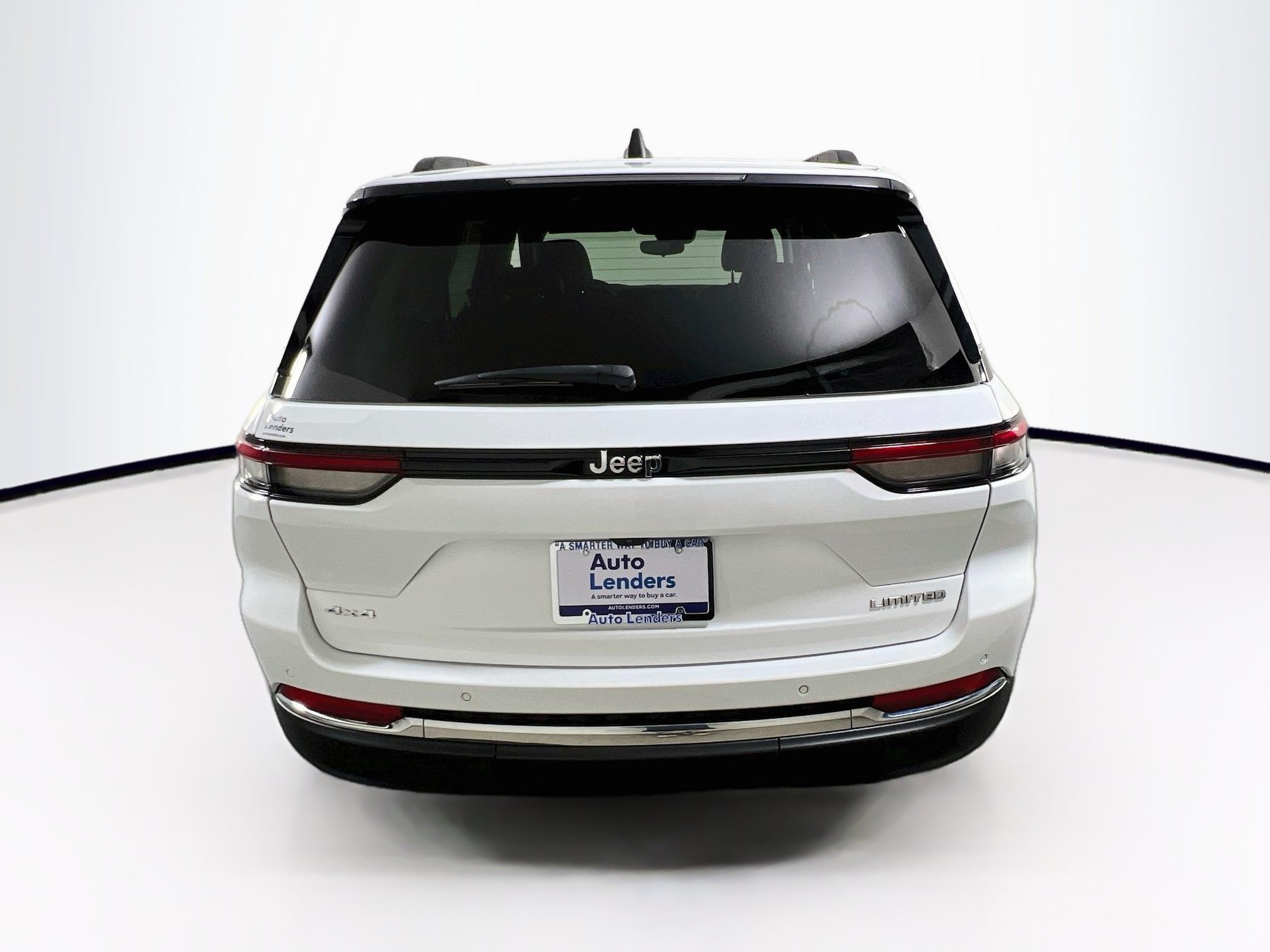 Used 2023 Jeep Grand Cherokee Limited AWD/4WD image 6