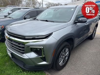 Certified 2025 Chevrolet Traverse LT