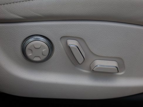 Used 2021 Genesis GV80 2.5T w/ Prestige Package 05 image 25