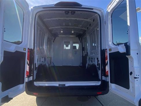 New 2026 Ford Transit 250 148 Medium Roof image 8