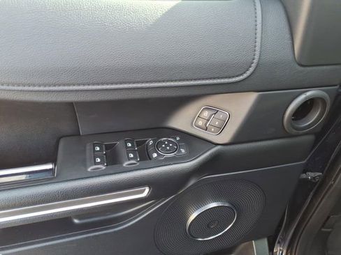 Used 2021 Ford Expedition XLT image 15