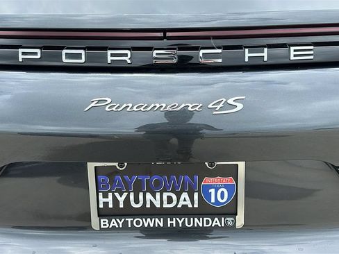 Used 2018 Porsche Panamera 4S AWD/4WD image 40