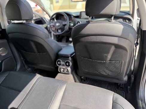 Used 2018 Kia Stinger Premium image 27