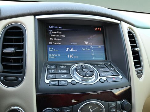 Used 2015 INFINITI QX50 Journey w/ Premium Package RWD image 31