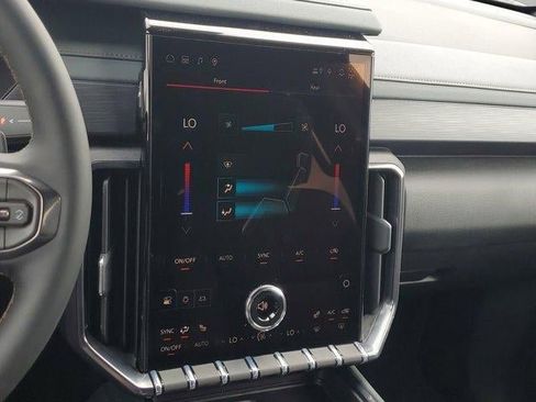 New 2026 GMC Acadia AT4 image 27