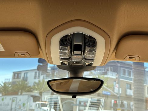 Used 2012 Porsche Panamera 4 image 14