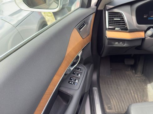 Certified 2023 Volvo XC90 T8 Plus w/ Protection Package Premier image 11