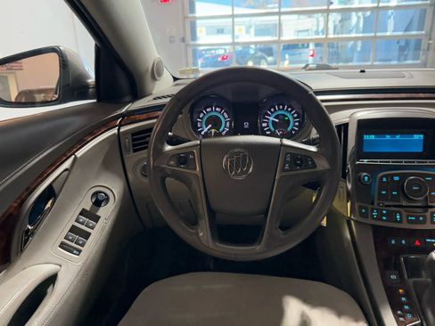 Used 2012 Buick LaCrosse image 24