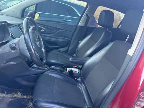 Used 2018 Buick Encore Preferred image 6