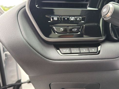 New 2026 Lexus TX 500h AWD image 21