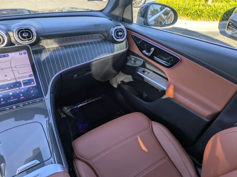 Used 2023 Mercedes-Benz GLC 300 w/ Exclusive Trim Package image 20