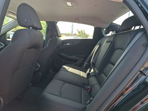 Certified 2025 Chevrolet Malibu LT FWD image 10
