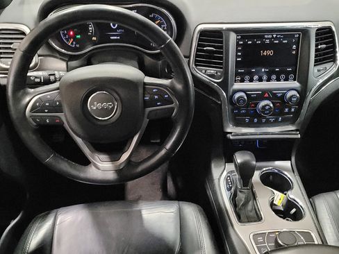 Used 2018 Jeep Grand Cherokee Limited image 22