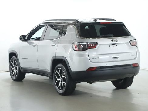 Used 2025 Jeep Compass Limited AWD/4WD image 40