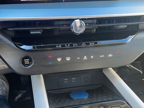 New 2026 Nissan Murano Platinum image 19