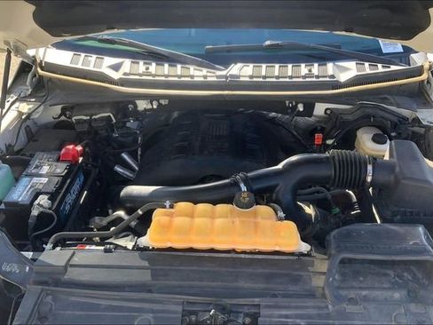 Used 2015 Ford F150 XLT image 10