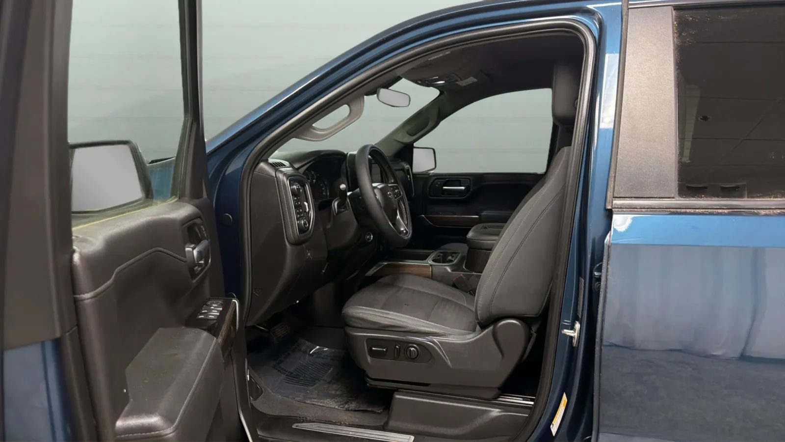 Used 2019 Chevrolet Silverado 1500 RST w/ All-Star Edition AWD/4WD image 20