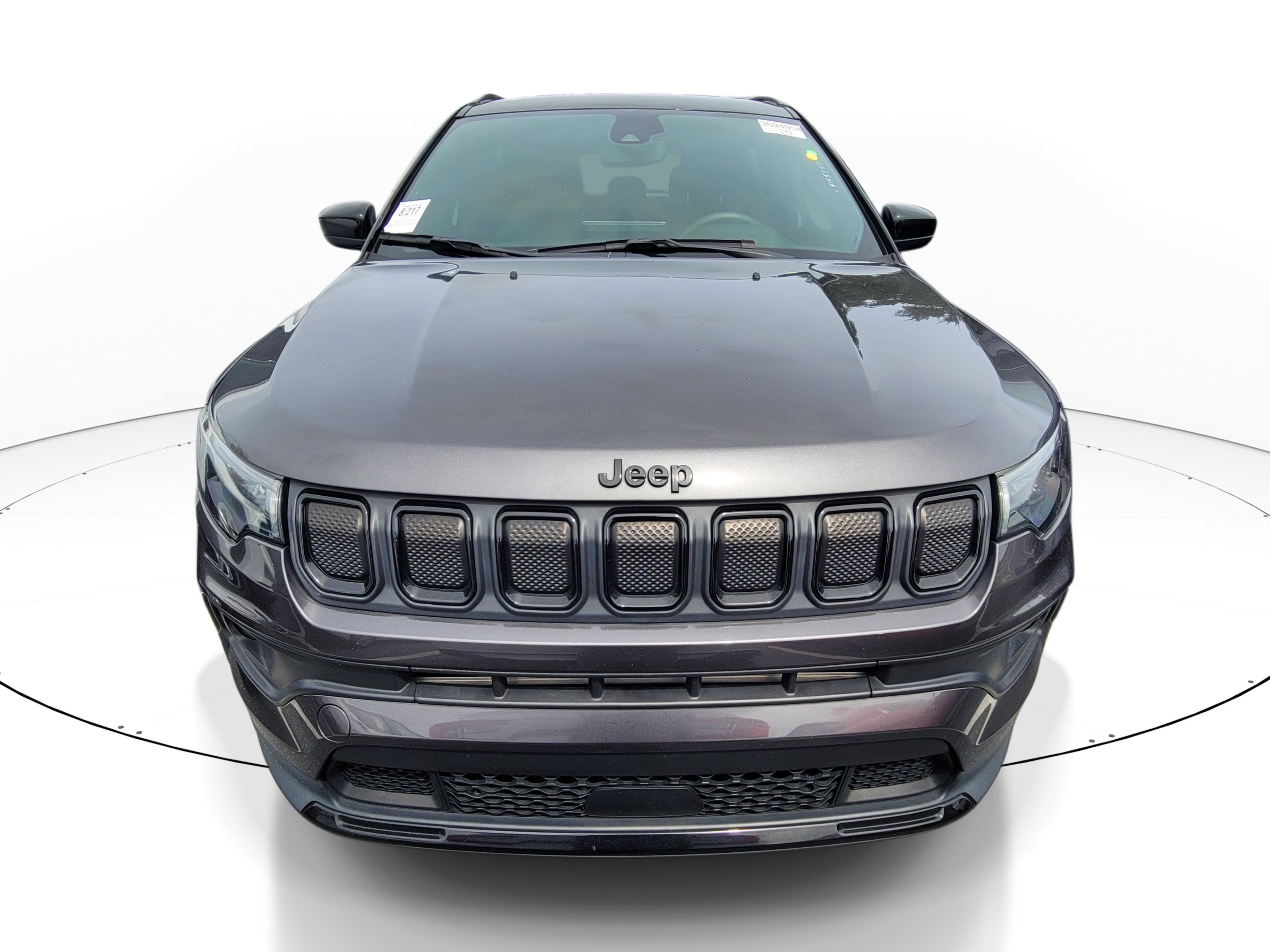Used 2022 Jeep Compass Latitude FWD image 2