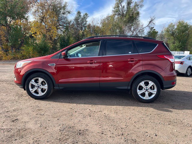 Used 2016 Ford Escape SE w/ Equipment Group 201A AWD/4WD image 2