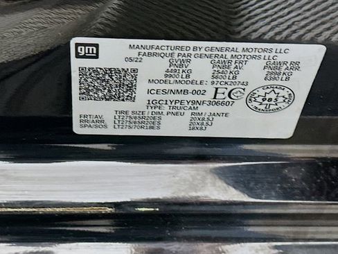 Used 2022 Chevrolet Silverado 2500 LTZ w/ LTZ Plus Package image 31