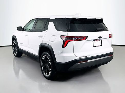 New 2026 Chevrolet Equinox LT image 7