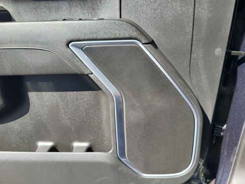 Used 2023 GMC Sierra 1500 SLE image 27