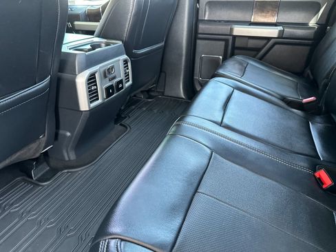 Certified 2022 Ford F250 Lariat w/ Tremor Off-Road Package AWD/4WD image 11