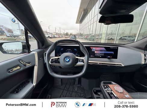 Used 2023 BMW iX xDrive50 w/ Premium Package image 14