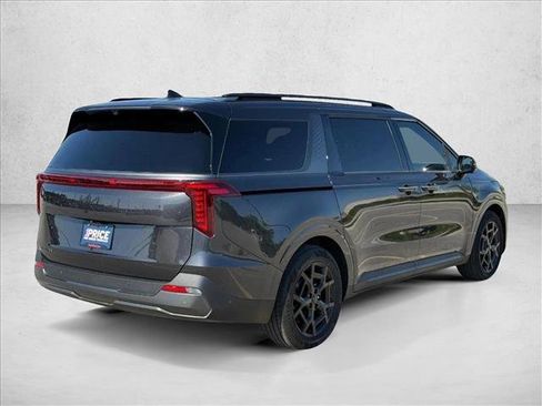 Used 2025 Kia Carnival SX Prestige FWD image 6