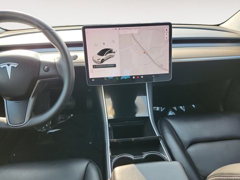 Used 2019 Tesla Model 3 Standard Range Plus RWD image 11