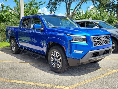 Certified 2024 Nissan Frontier SL w/ Technology Package RWD image 2