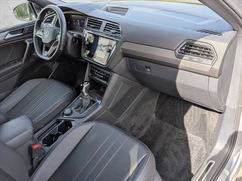 Used 2024 Volkswagen Tiguan SE R-Line image 23