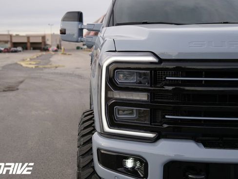 Used 2026 Ford F350 Platinum image 4