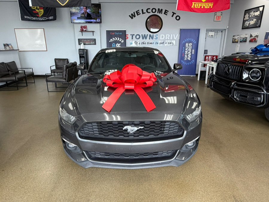 Used 2017 Ford Mustang Coupe RWD image 6