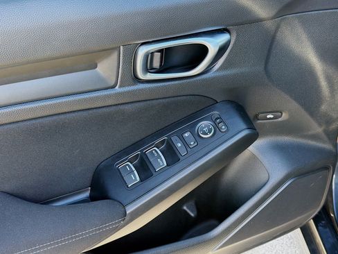 Used 2025 Honda Civic LX image 20