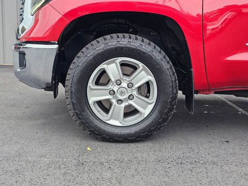 Used 2018 Toyota Tundra SR5 image 9
