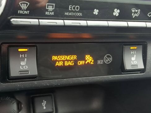 Certified 2020 Toyota RAV4 XLE image 14