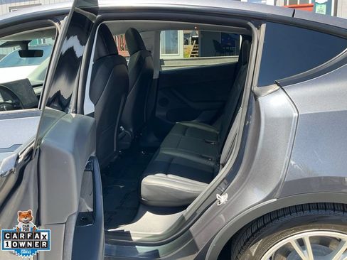 Used 2020 Tesla Model Y Long Range AWD/4WD image 28