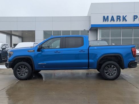 Used 2024 GMC Sierra 1500 AT4X image 9