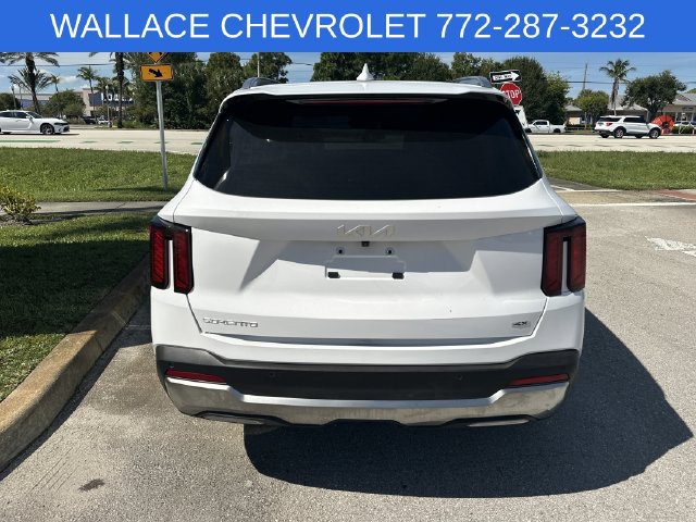 Used 2025 Kia Sorento EX w/ Panoramic Sunroof Package AWD/4WD image 8