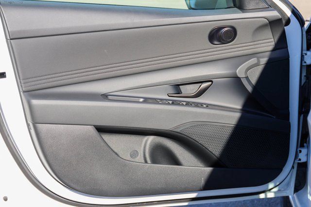New 2026 Hyundai Elantra SEL w/ Cargo Package FWD image 8
