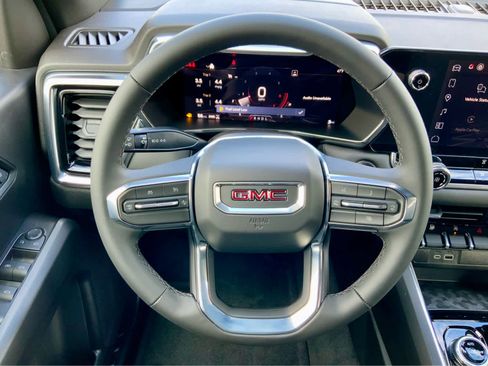 New 2026 GMC Canyon Elevation image 39