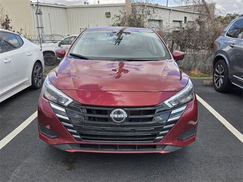 Certified 2025 Nissan Versa SV image 2