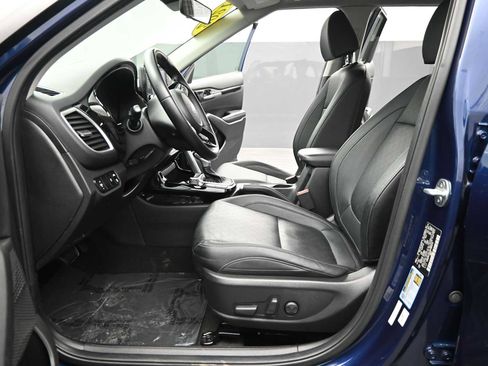 Used 2021 Kia Seltos EX image 16