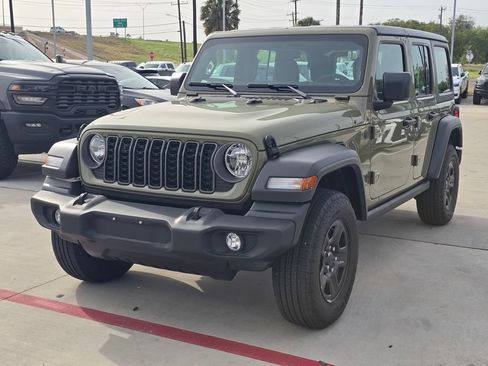 Used 2026 Jeep Wrangler Unlimited Sport AWD/4WD image 10
