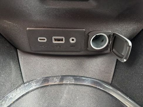 Used 2023 Chevrolet Malibu LT image 28