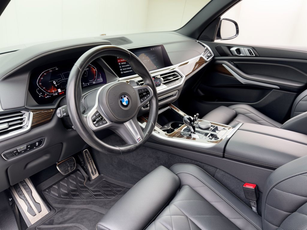Used 2023 BMW X5 sDrive40i w/ M Sport Package RWD image 4