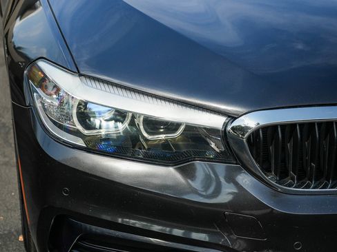Used 2019 BMW 540i w/ Convenience Package RWD image 8