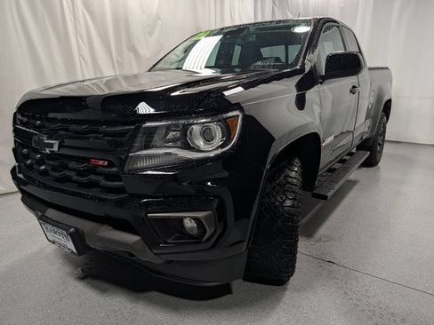 Used 2021 Chevrolet Colorado Z71 w/ Z71 Midnight Edition AWD/4WD image 7