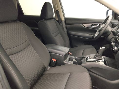 Used 2019 Nissan Rogue SV FWD image 21